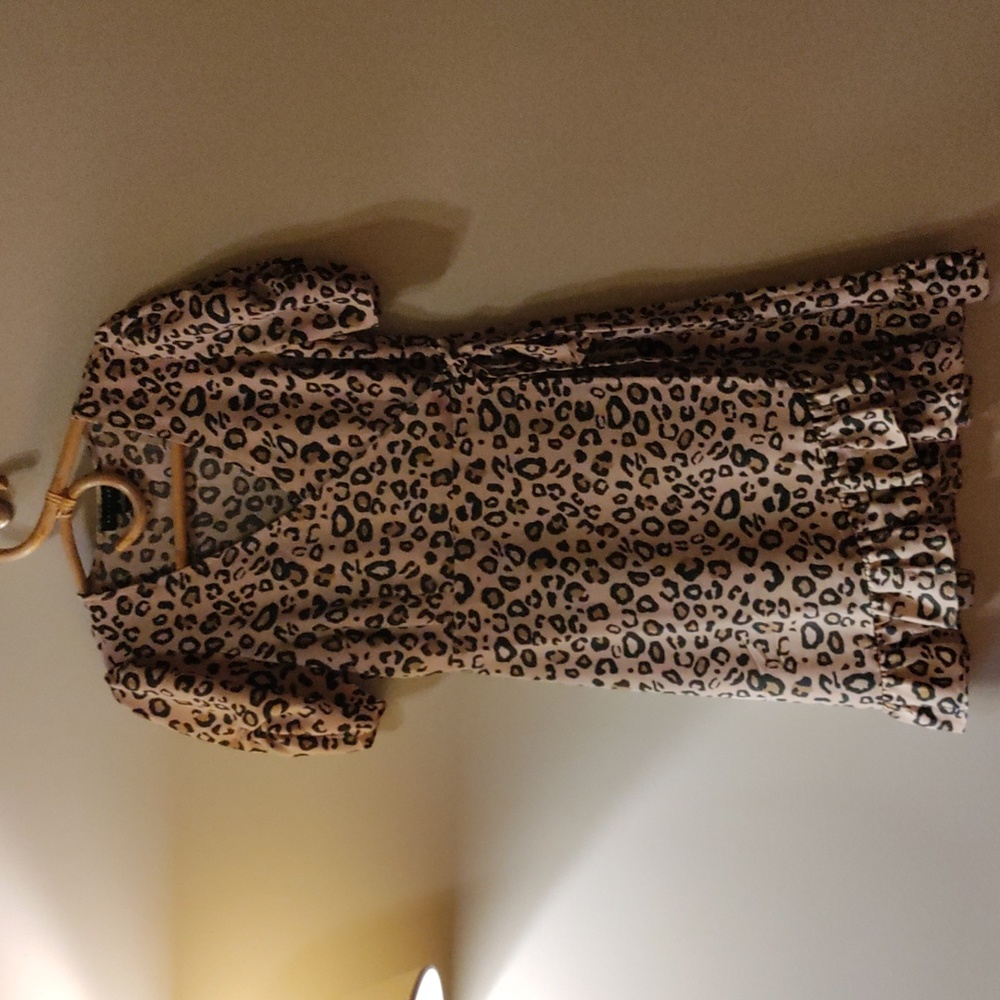 Sz s sanctuary faux wrap cheetah print dress